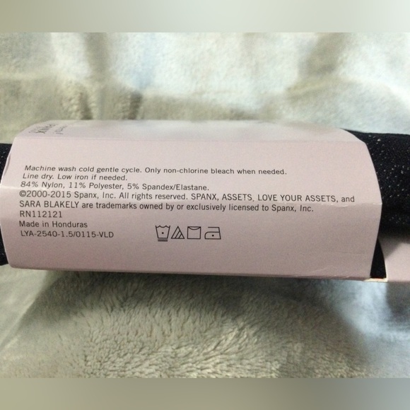 Spanx Assets Denim Wash Seamless Leggings - Picture 5 of 6